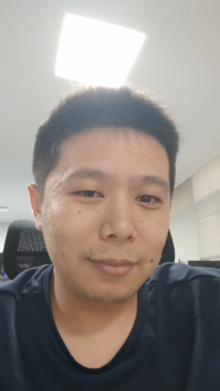 凌乱格子的第一张照片--乌鲁木齐相亲服务中心
