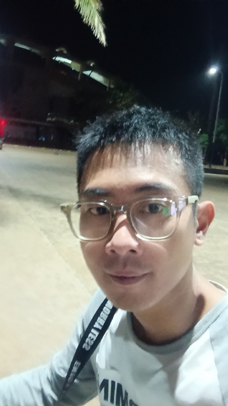 龙龙的第一张照片--乌鲁木齐相亲服务中心