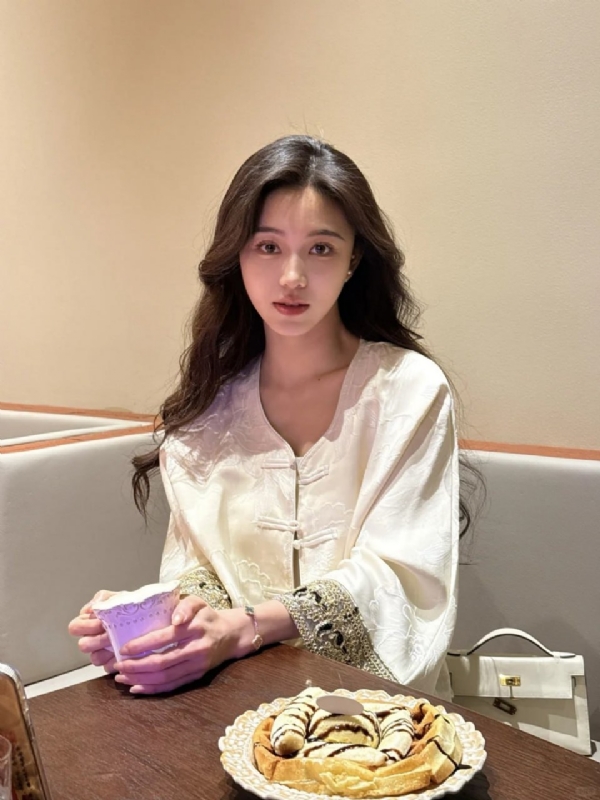 Anna的第一张照片--乌鲁木齐相亲服务中心