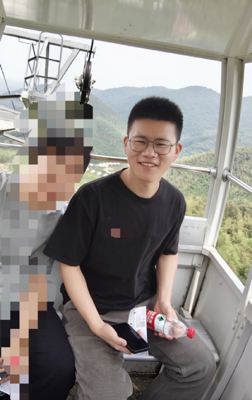 奔奔笨笨的第三张照片--乌鲁木齐相亲服务中心