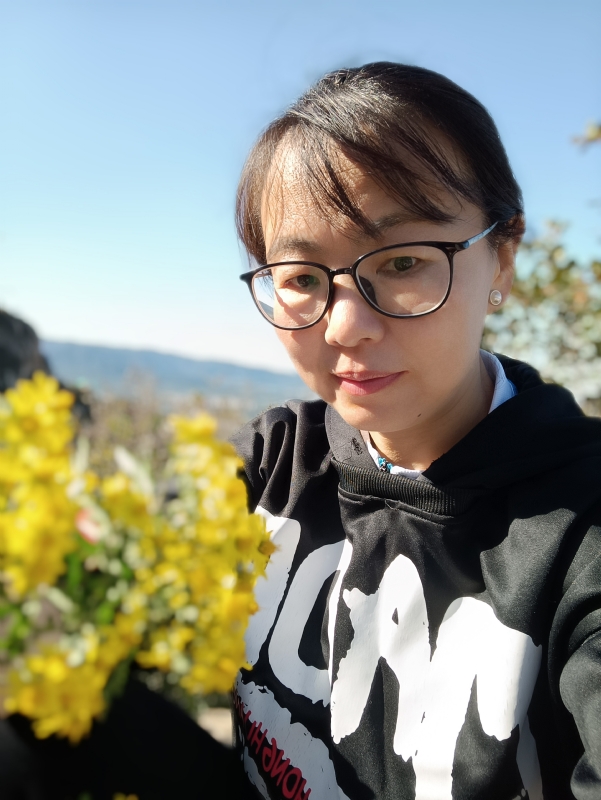 丽丽的第一张照片--乌鲁木齐相亲服务中心