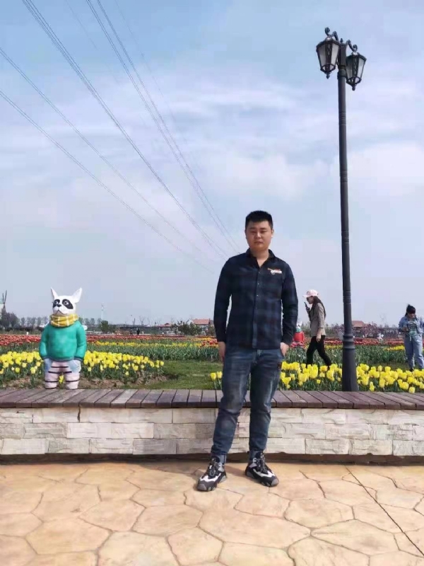 海阔天空的第一张照片--乌鲁木齐相亲服务中心