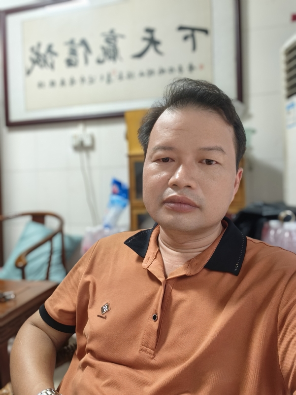 自强不息的第一张照片--乌鲁木齐相亲服务中心