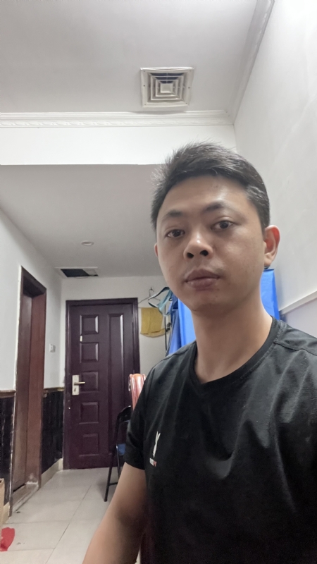 飞天猪的第一张照片--乌鲁木齐相亲服务中心