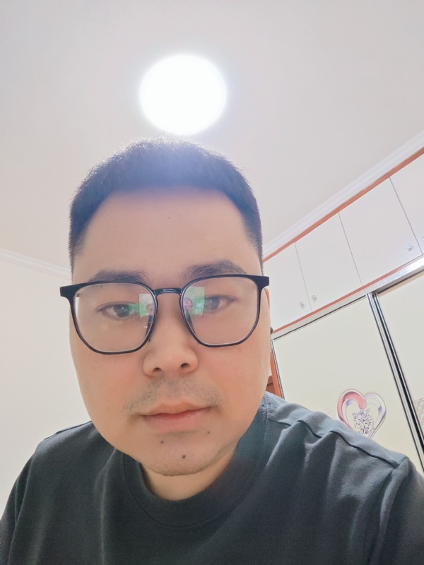 路飞的第一张照片--乌鲁木齐相亲服务中心