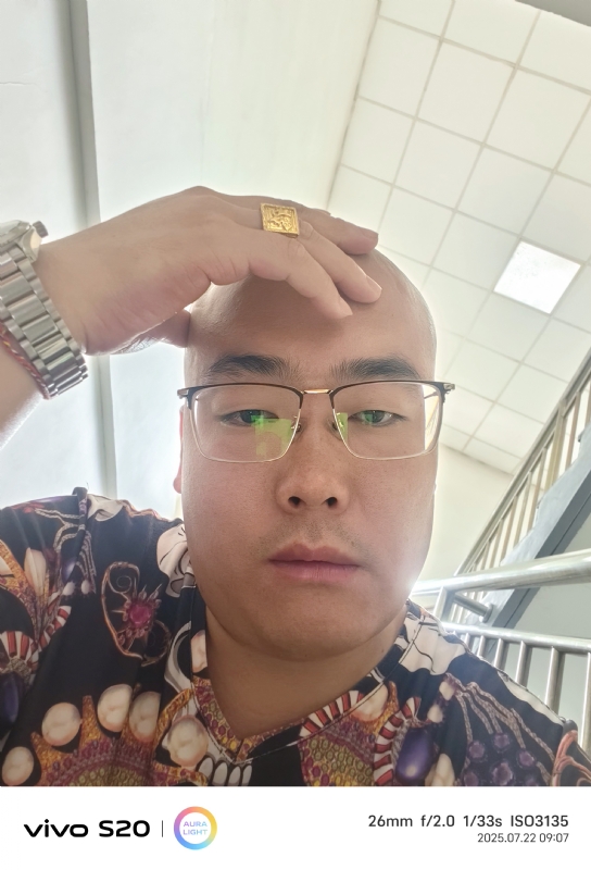 一生诺言的第五张照片--乌鲁木齐相亲服务中心